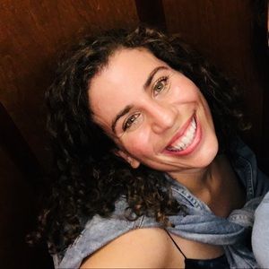 Meet your Posher, Jennifer